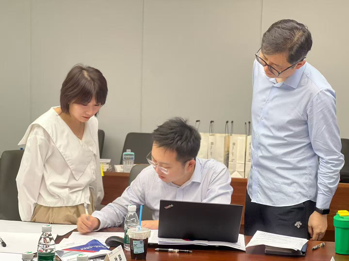 9月23日 黄俊敏老师为前海兴邦金融租赁公司内训师进行《课程设计与开发》授课