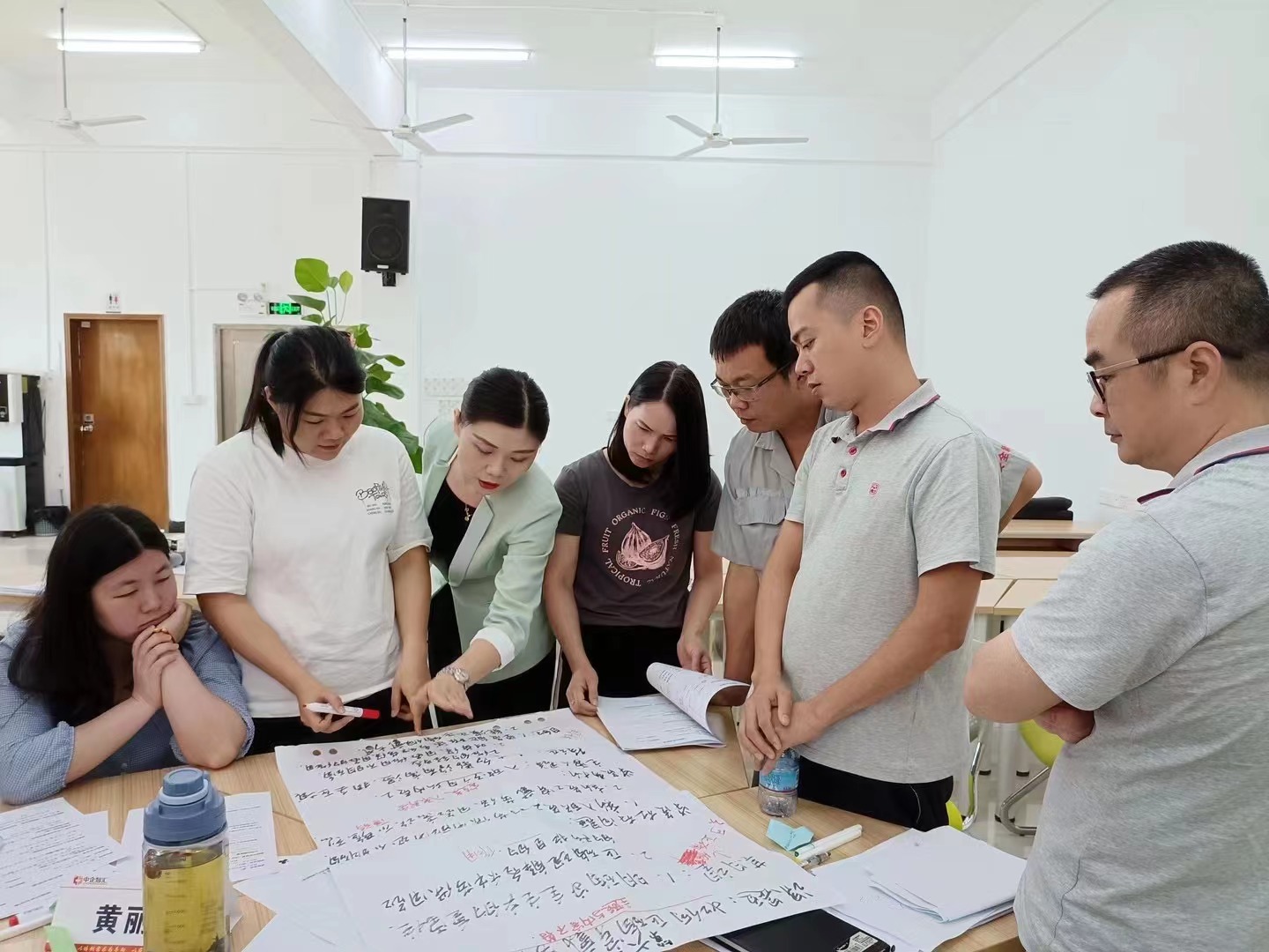 7月5日，黄俊敏老师给肇庆市大正铝业有限公司讲授《课程开发与设计》课程