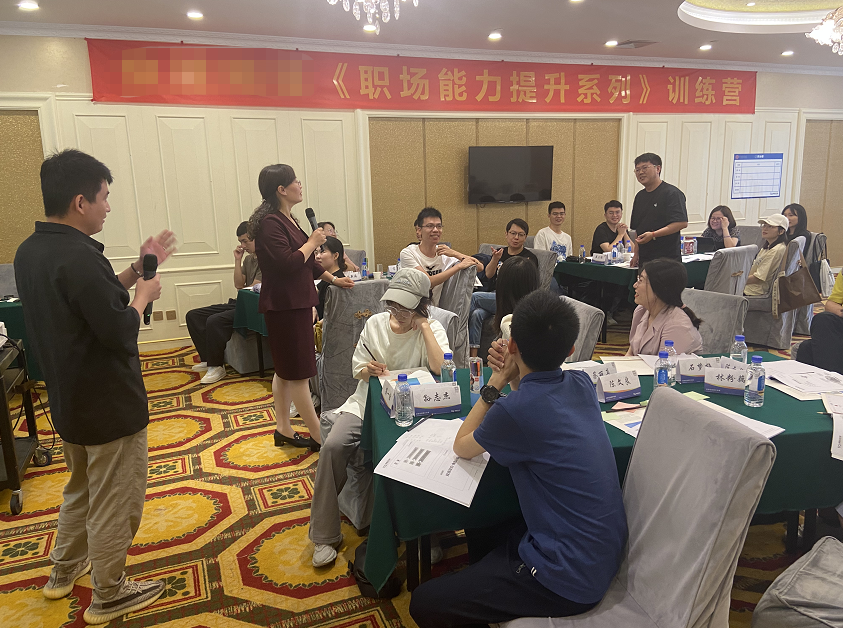 曾秋香老师2022年6月11号为厦门快接网络科技讲授《结构性思维与分析》课程圆满结束！