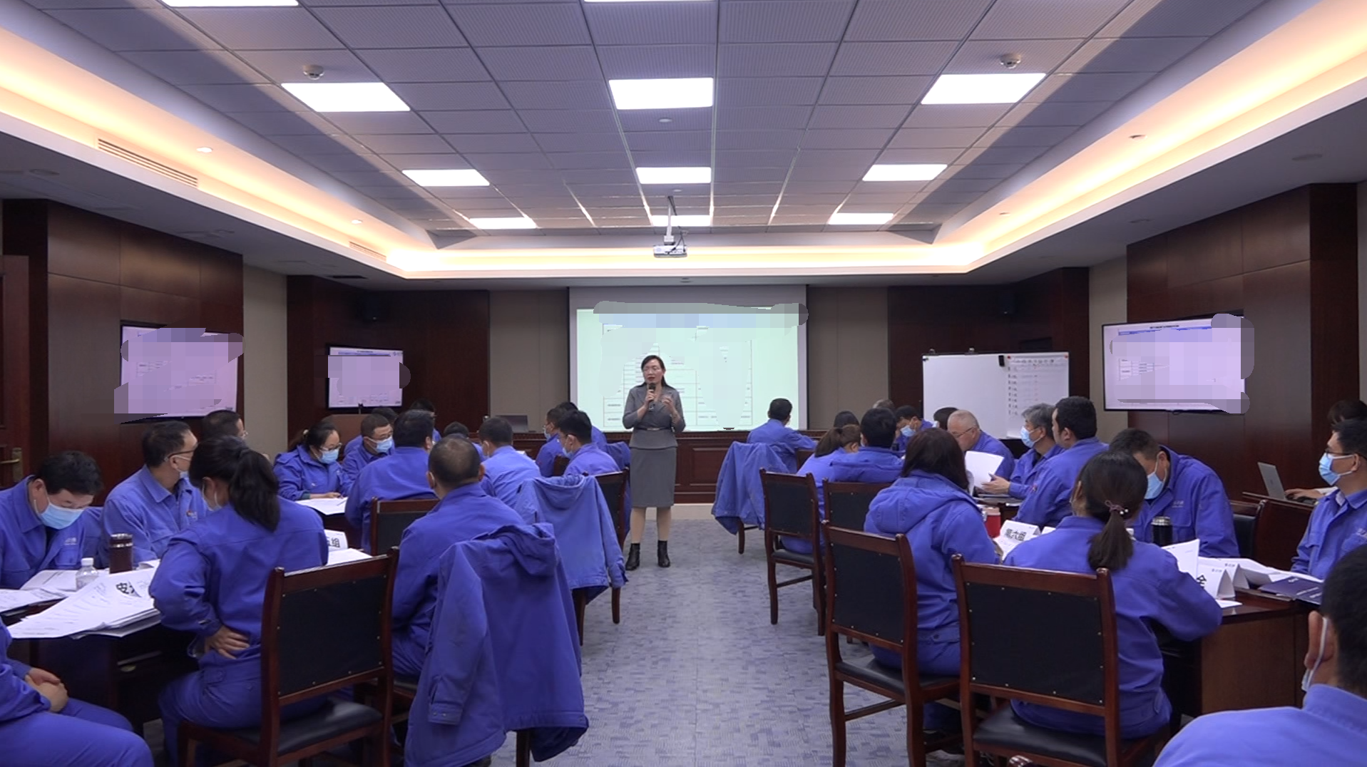 曾秋香老师2022年5月30号为达力普石油公司讲授《复盘辅导技术》课程圆满结束！