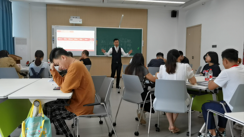 【张维丰老师】2022年7月3号受邀为海南陵水国际联合学院的新员工培训《高效时间管理与工作效率提升》