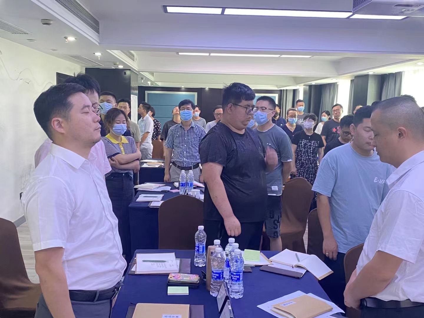 【人力资源-邓雨薇老师】6月18日杭州公开课讲授《 教练式无障碍沟通》圆满结束