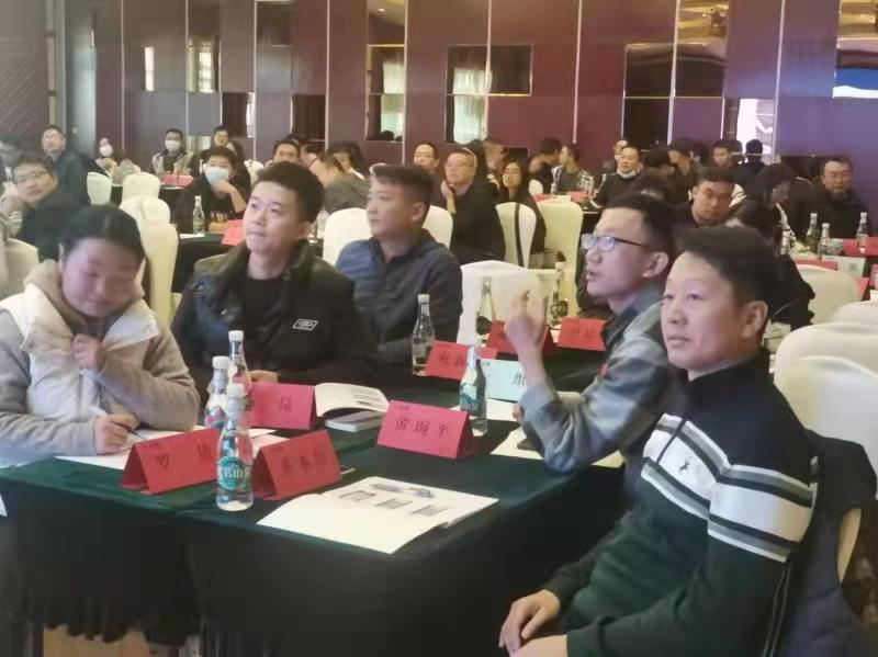 2021年11月24日严红艳老师于重庆某500强企业讲授《管理心理学在团队管理中的应用》主题圆满结束