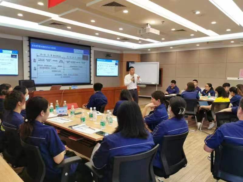6月11日申明江老师在重庆为重庆国际复合材料股份有限公司授课 《供应商开发、评估、选择与管理》