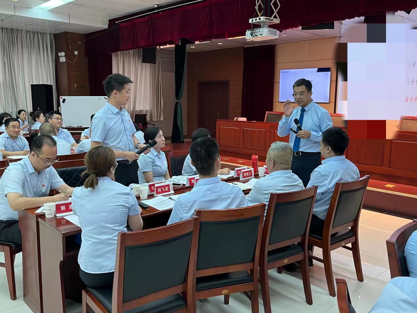 杨楠老师2022年7月2日在陕西给某城商行讲授《沟通力与管理者综合素能提升》课程圆满结束！